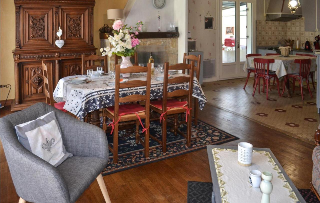 Stunning Home In Biras With Kitchenette Kültér fotó